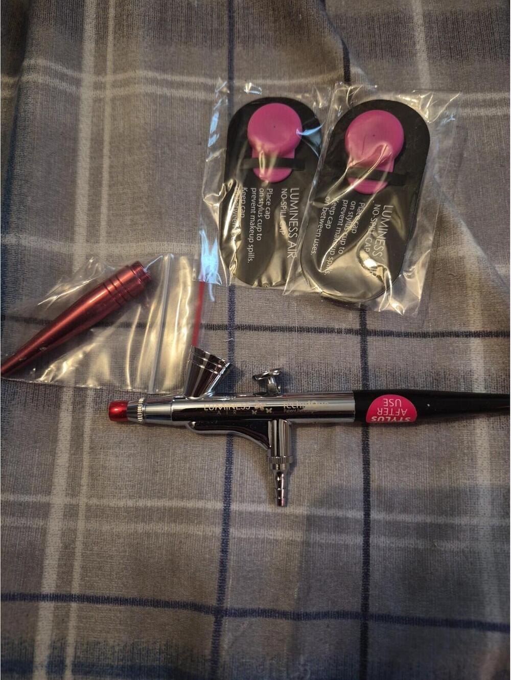 Luminess Airbrush Makeup System (In Pink) No Cord